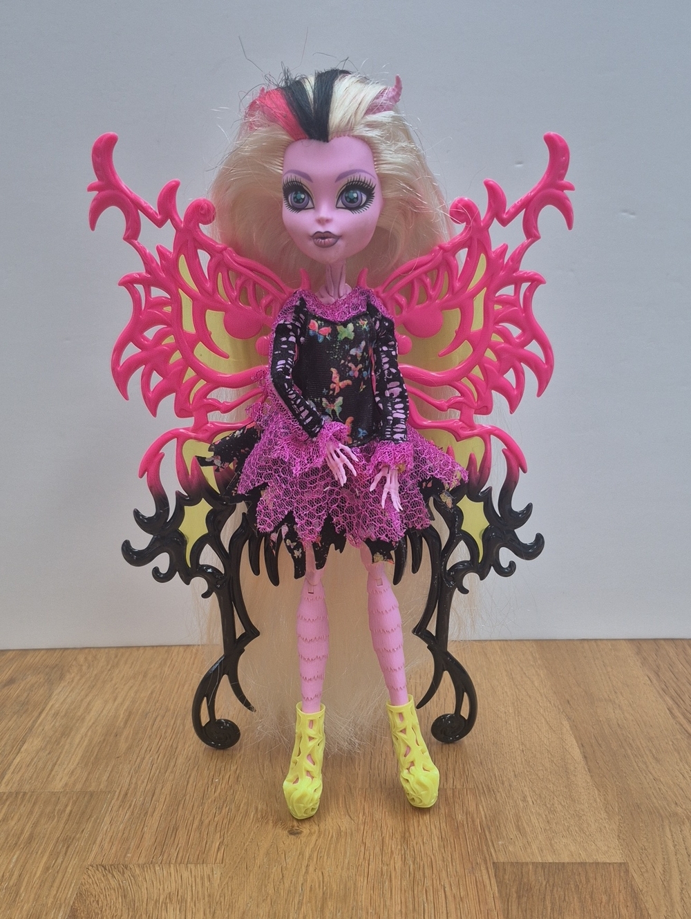 Monster High  Bonita Femur - Pink Butterfly Doll with Neon Accents